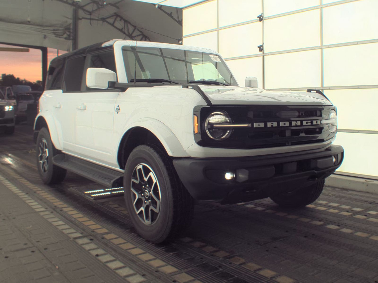 FORD BRONCO - 5