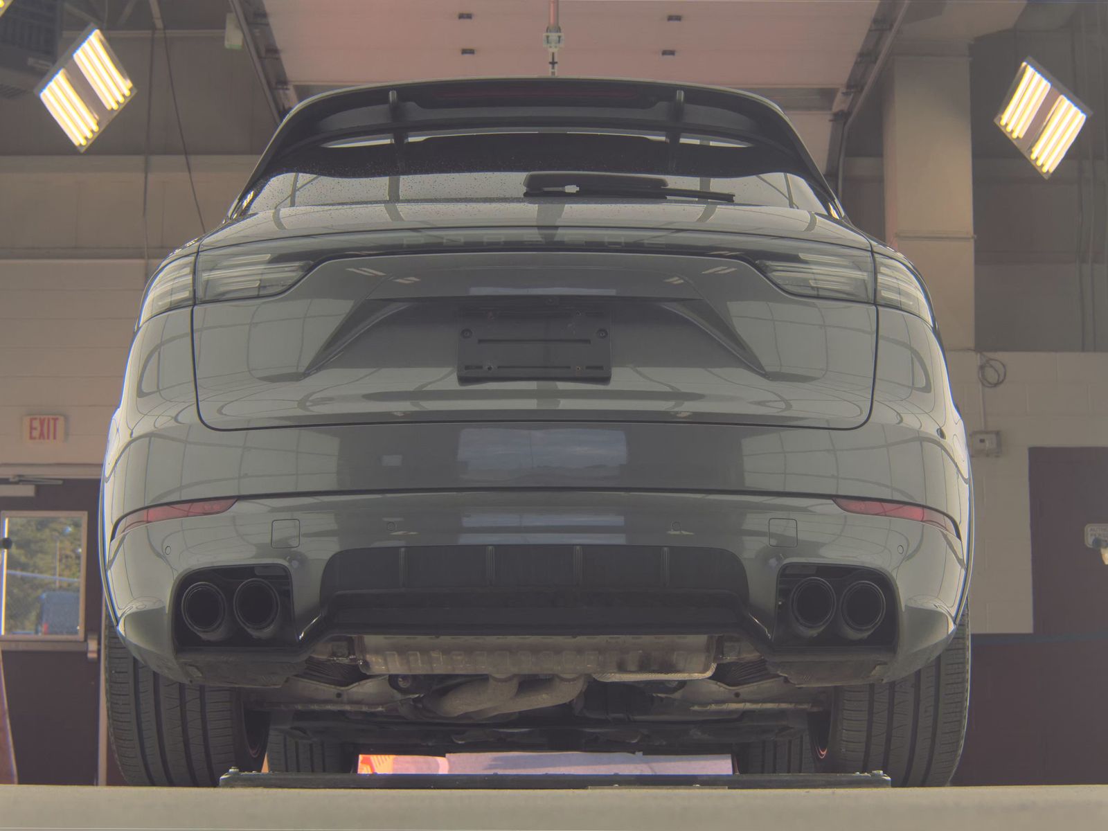 PORSCHE CAYENNE - 8