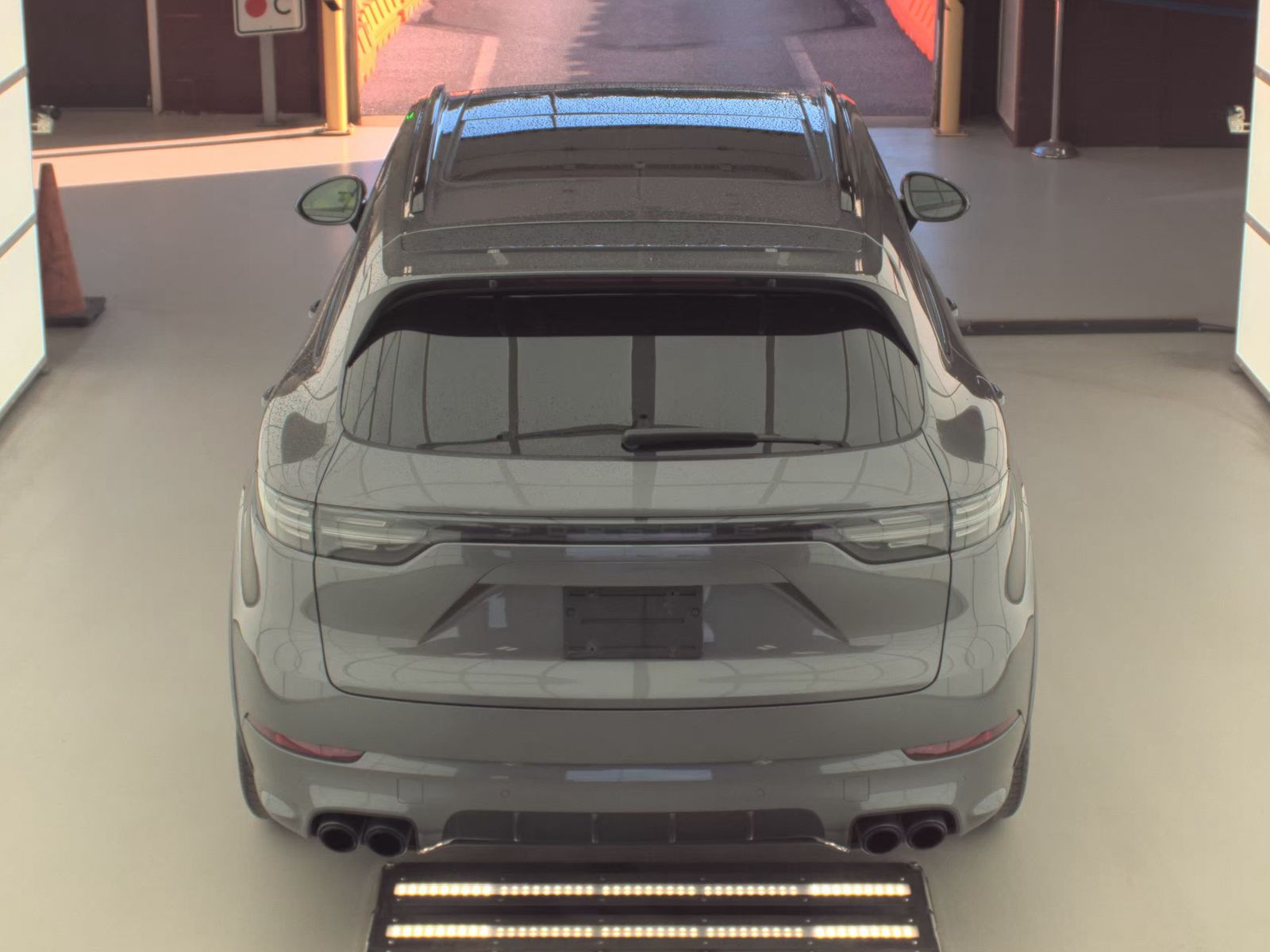 PORSCHE CAYENNE - 7