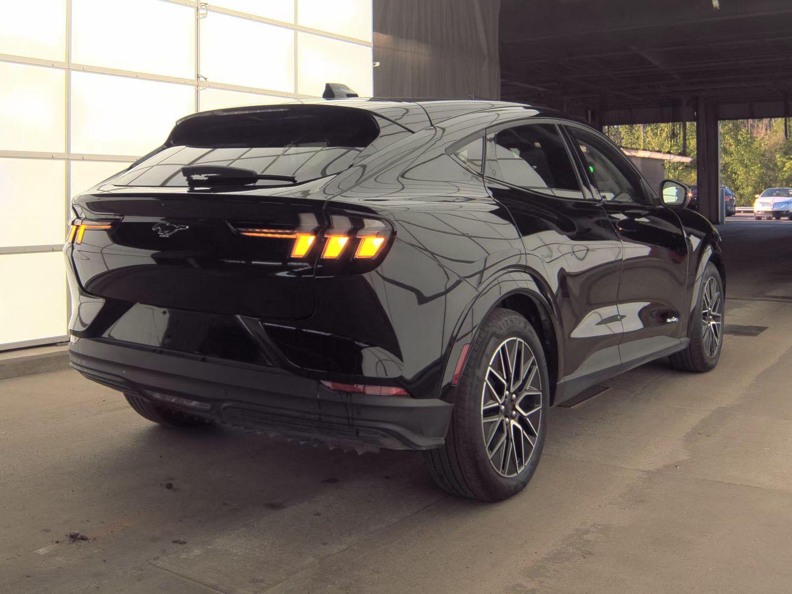 FORD MUSTANG MACH-E - 6