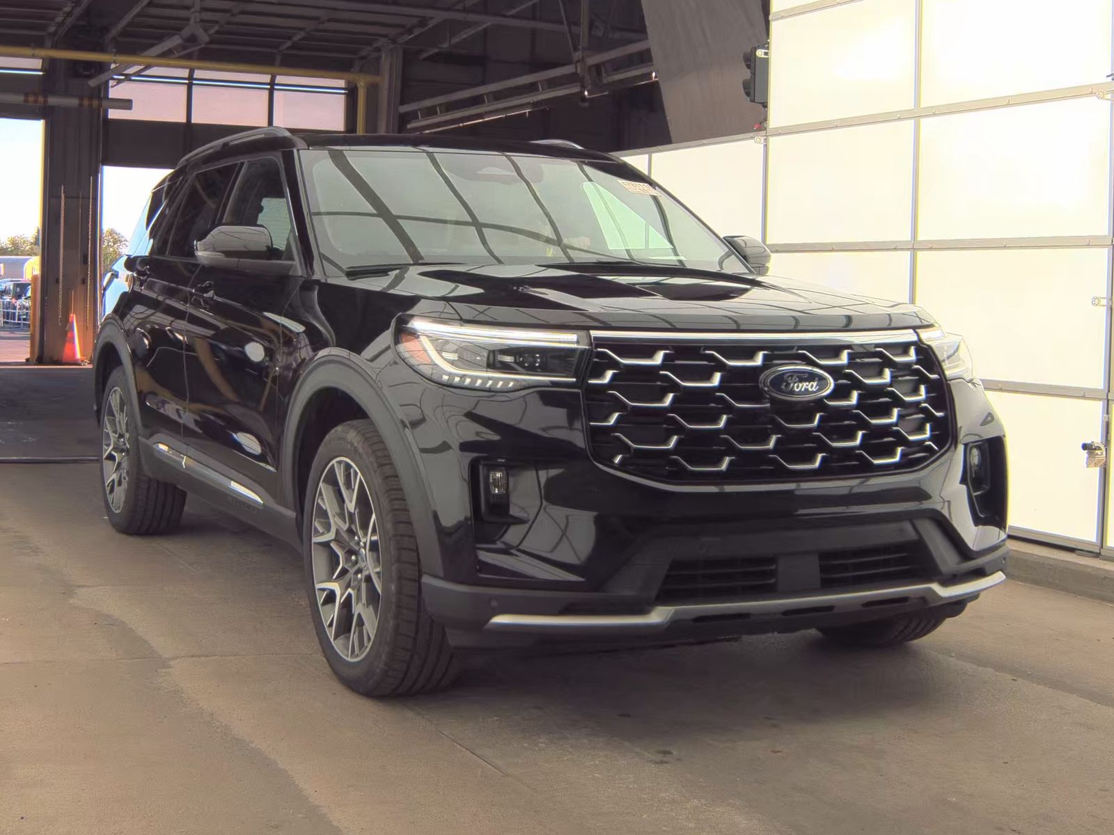 FORD EXPLORER - 5