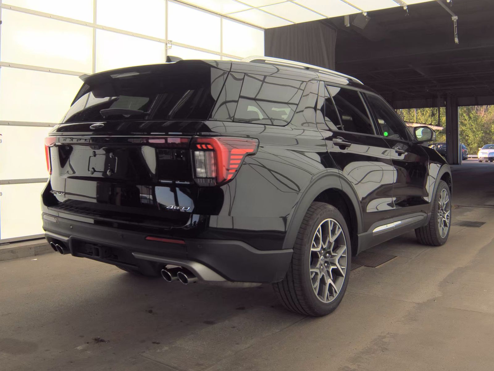 FORD EXPLORER - 6