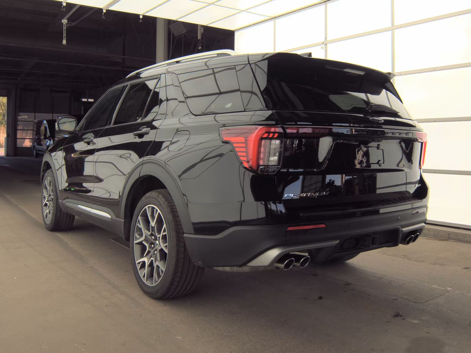 FORD EXPLORER - 9