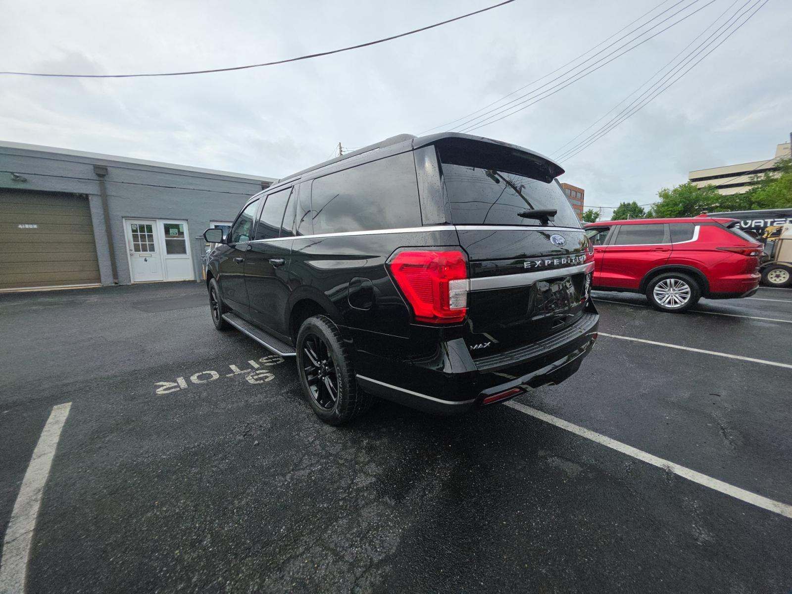 FORD EXPEDITION MAX - 4