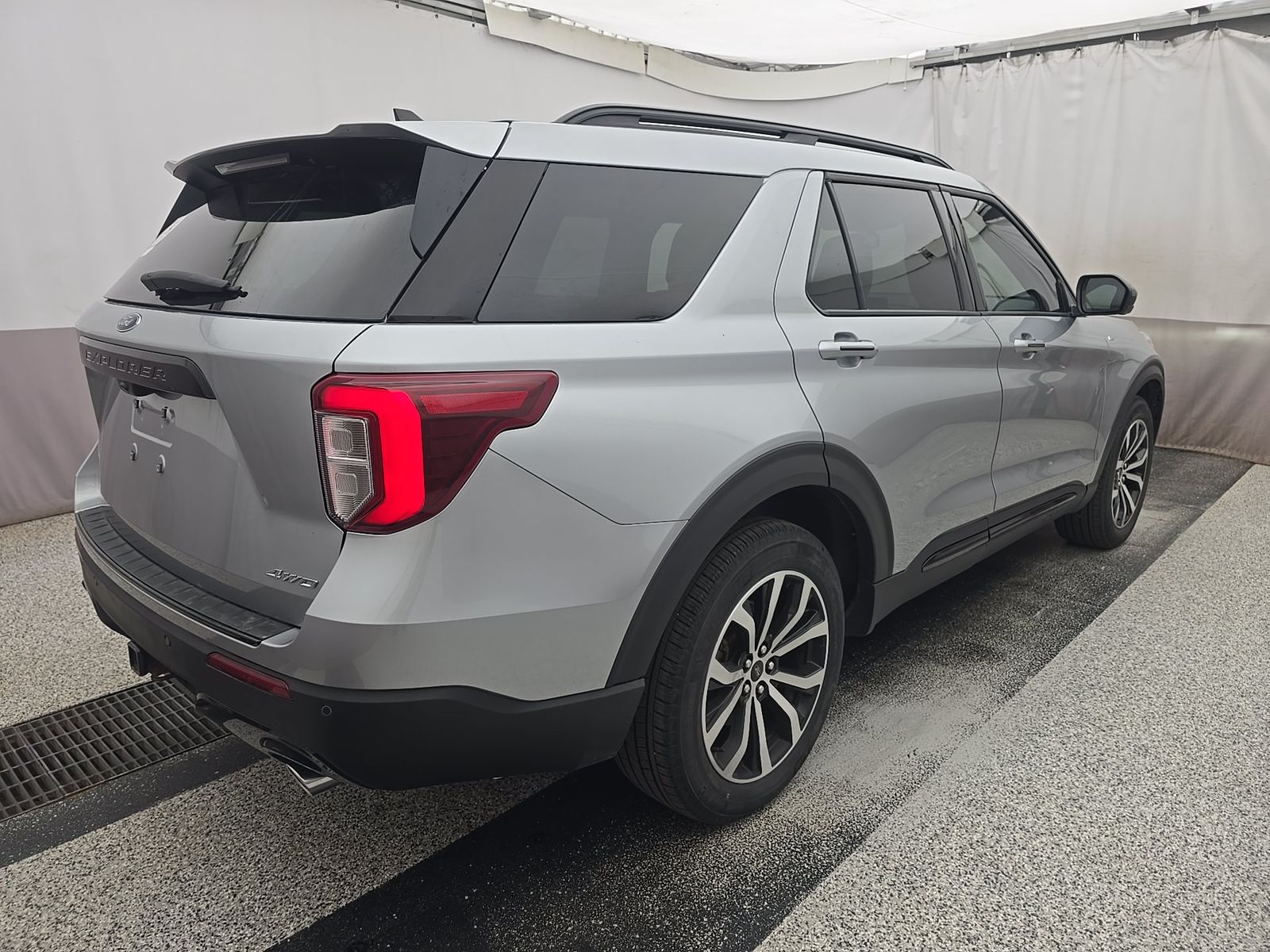 FORD EXPLORER - 5