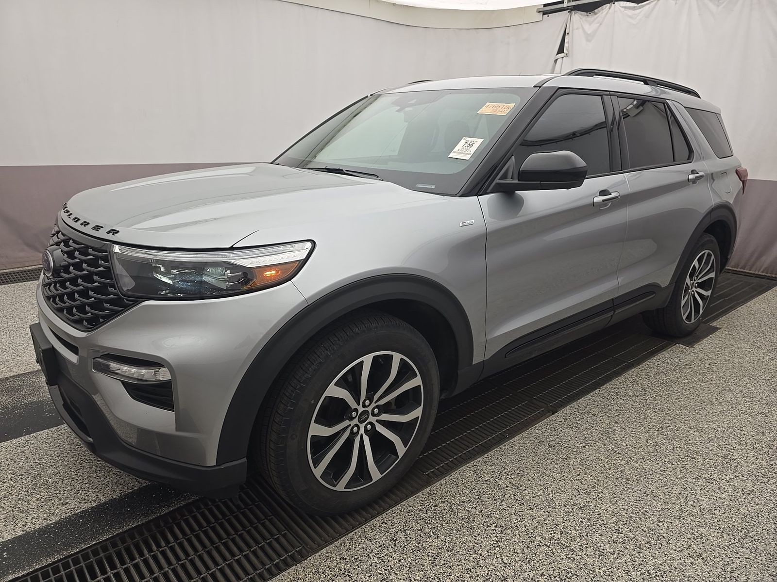 FORD EXPLORER - 1
