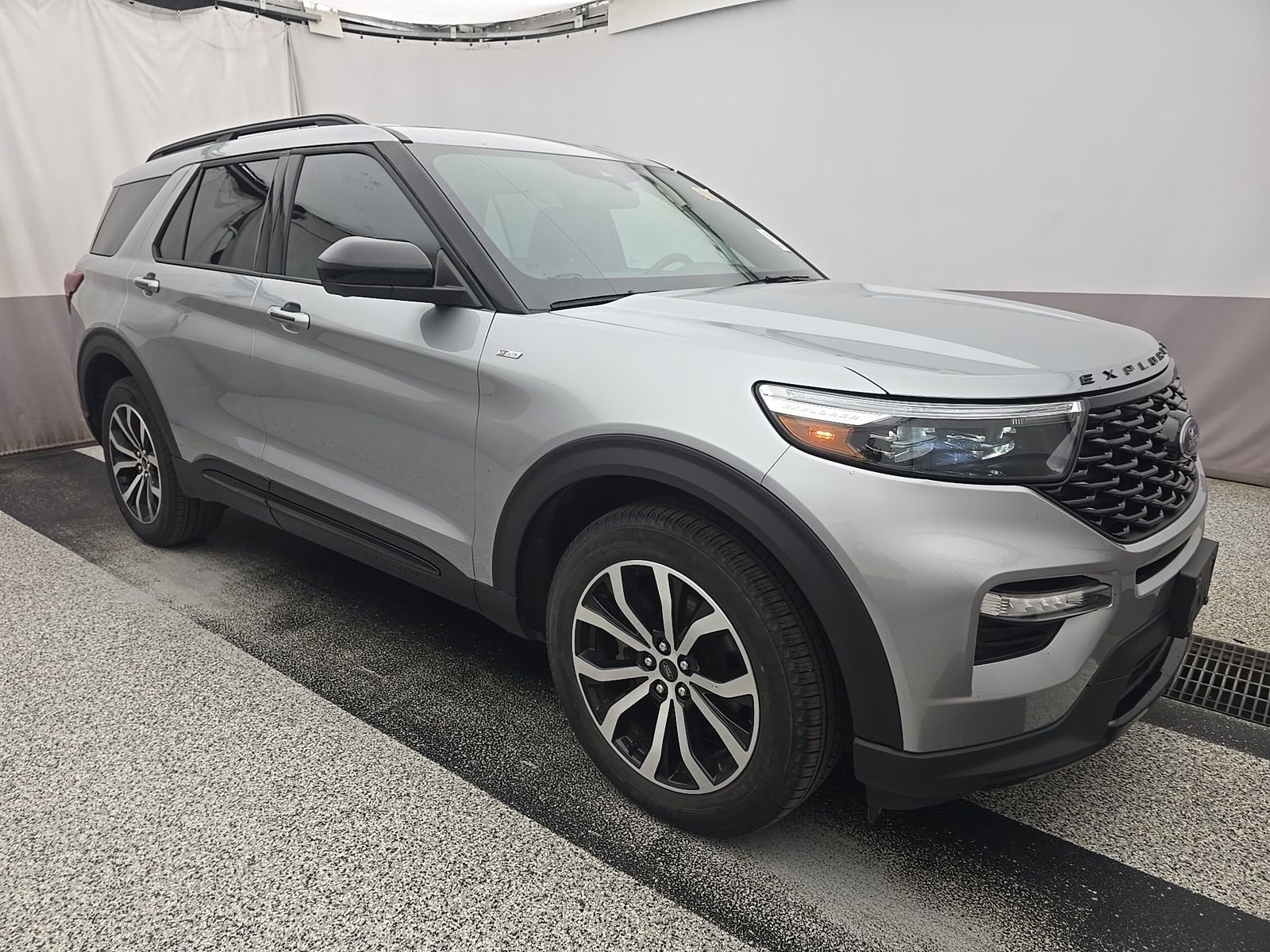 FORD EXPLORER - 4
