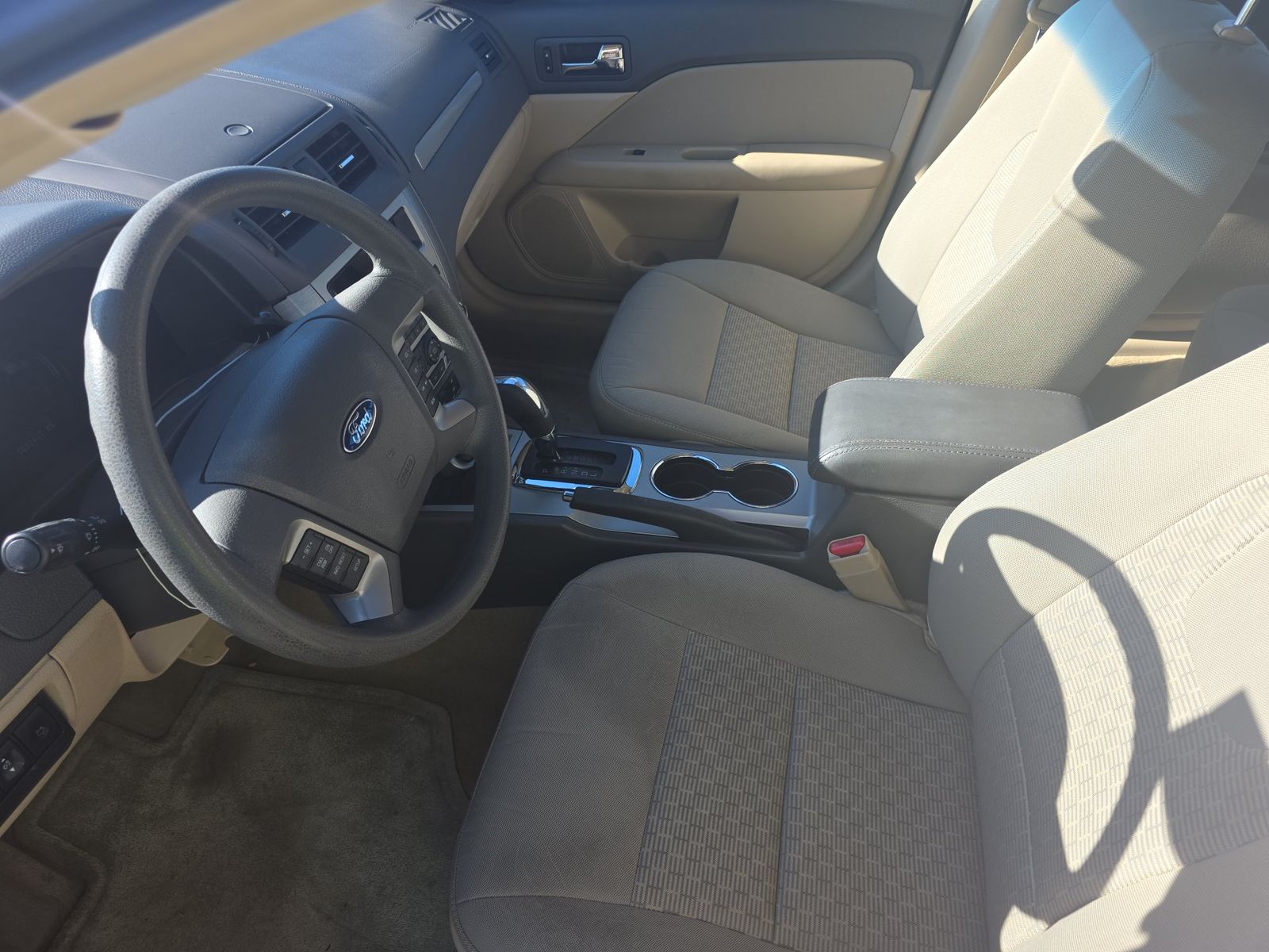 FORD FUSION - 8