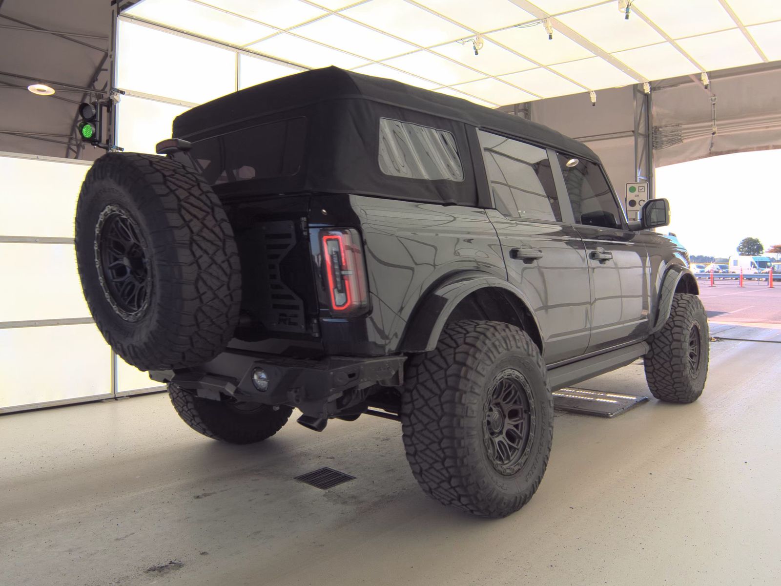 FORD BRONCO - 6