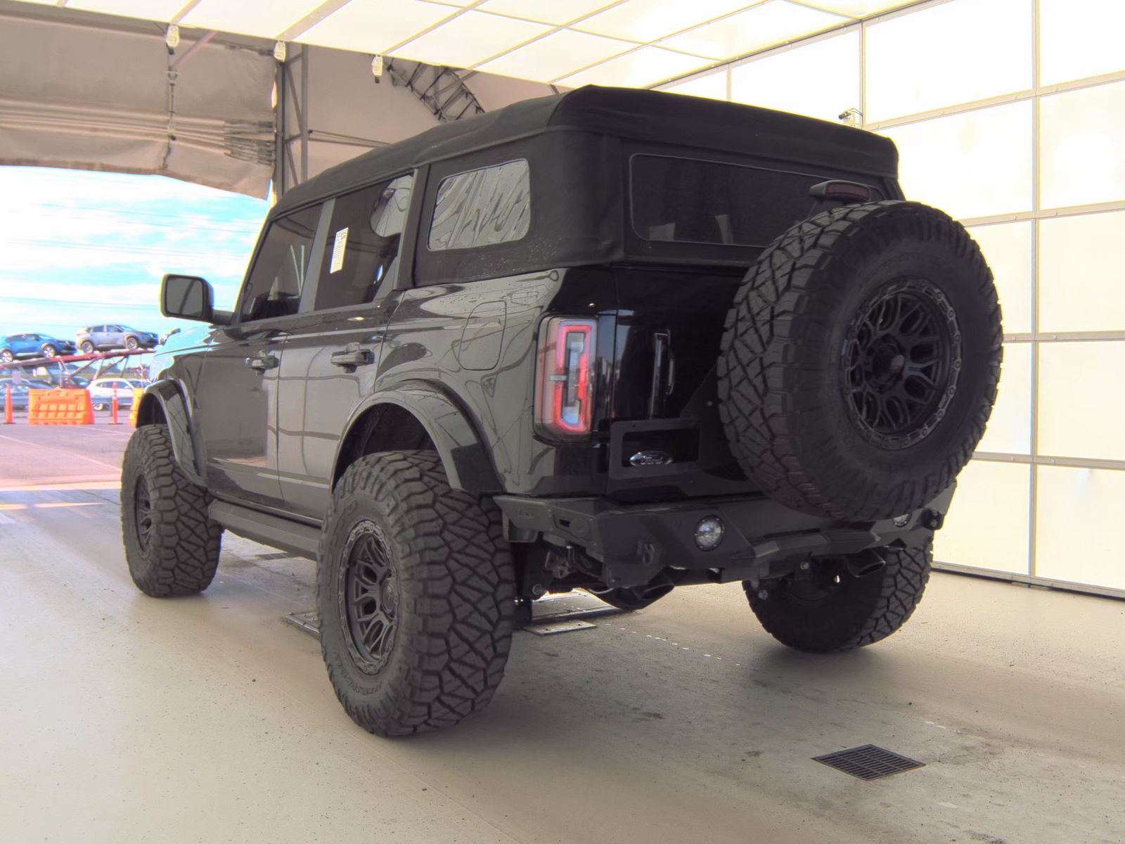 FORD BRONCO - 9