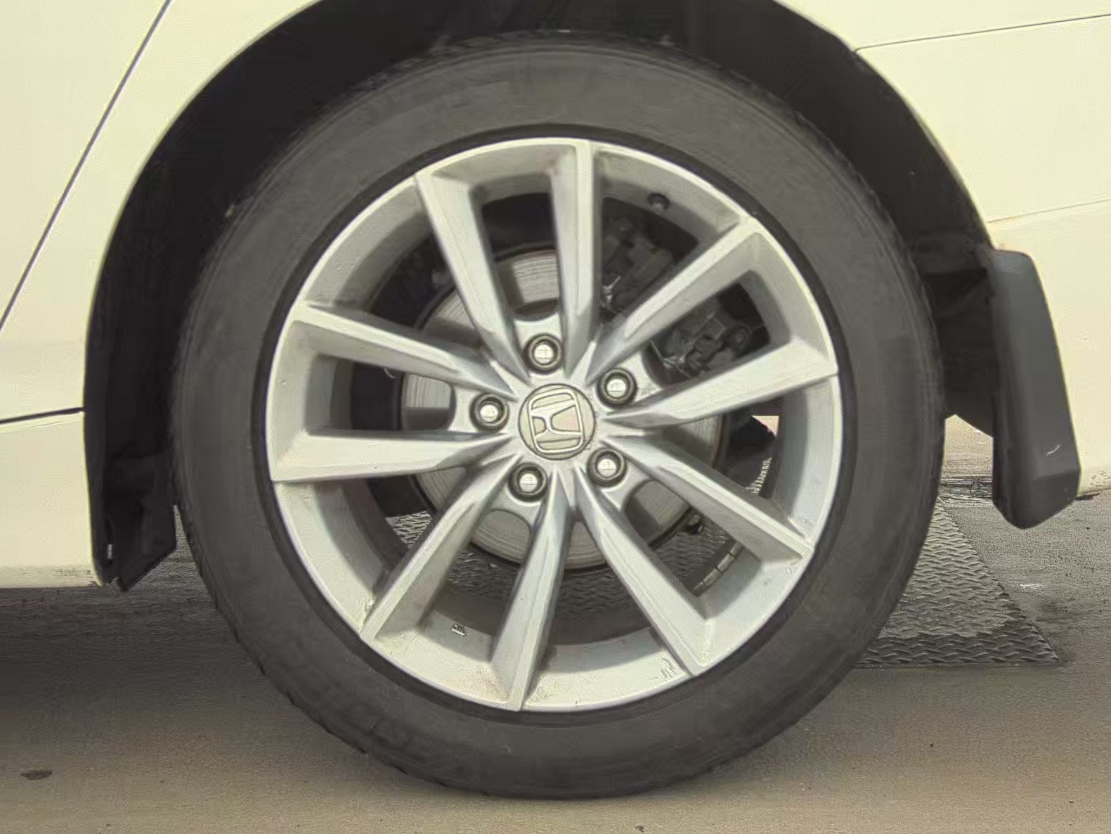 2022 Honda Accord LX FWD