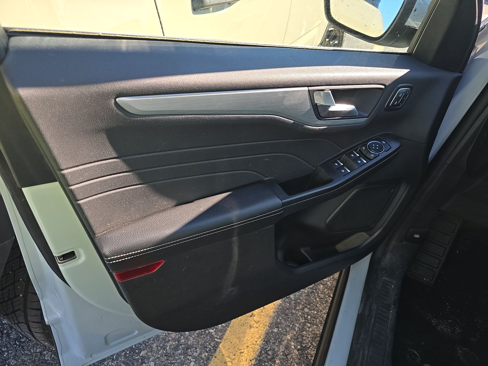 FORD ESCAPE - 10