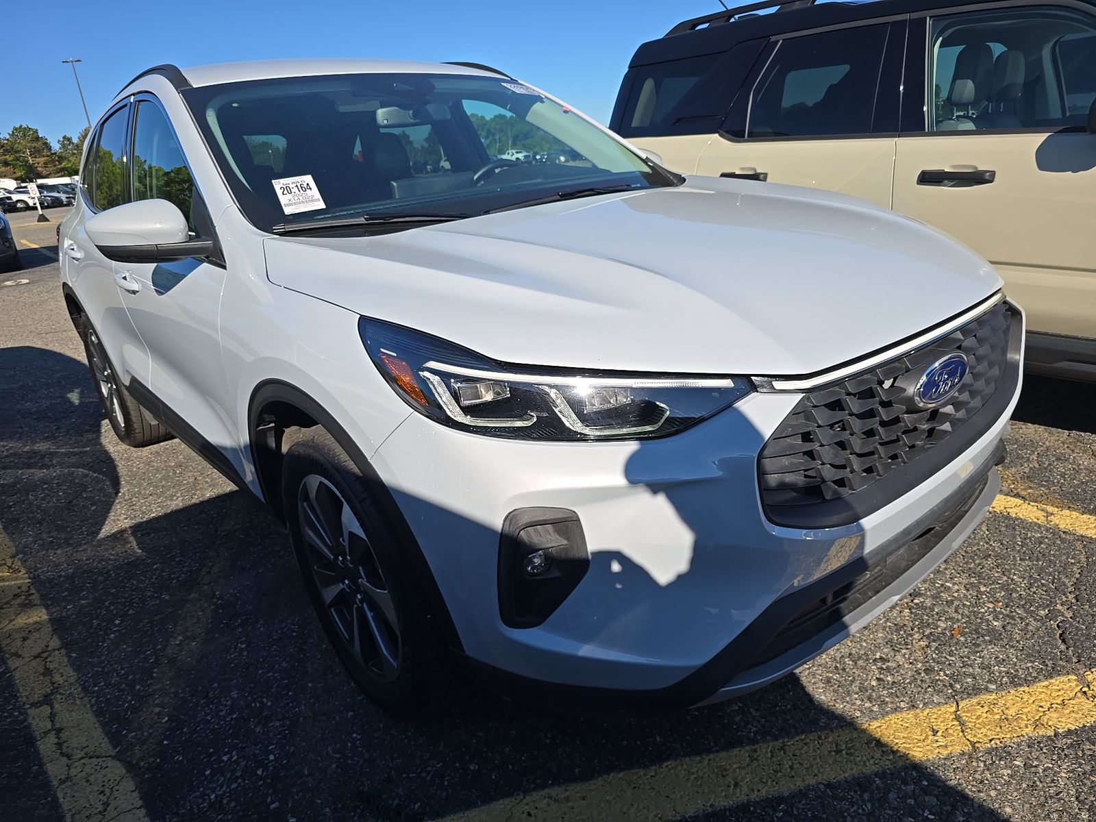 FORD ESCAPE - 4