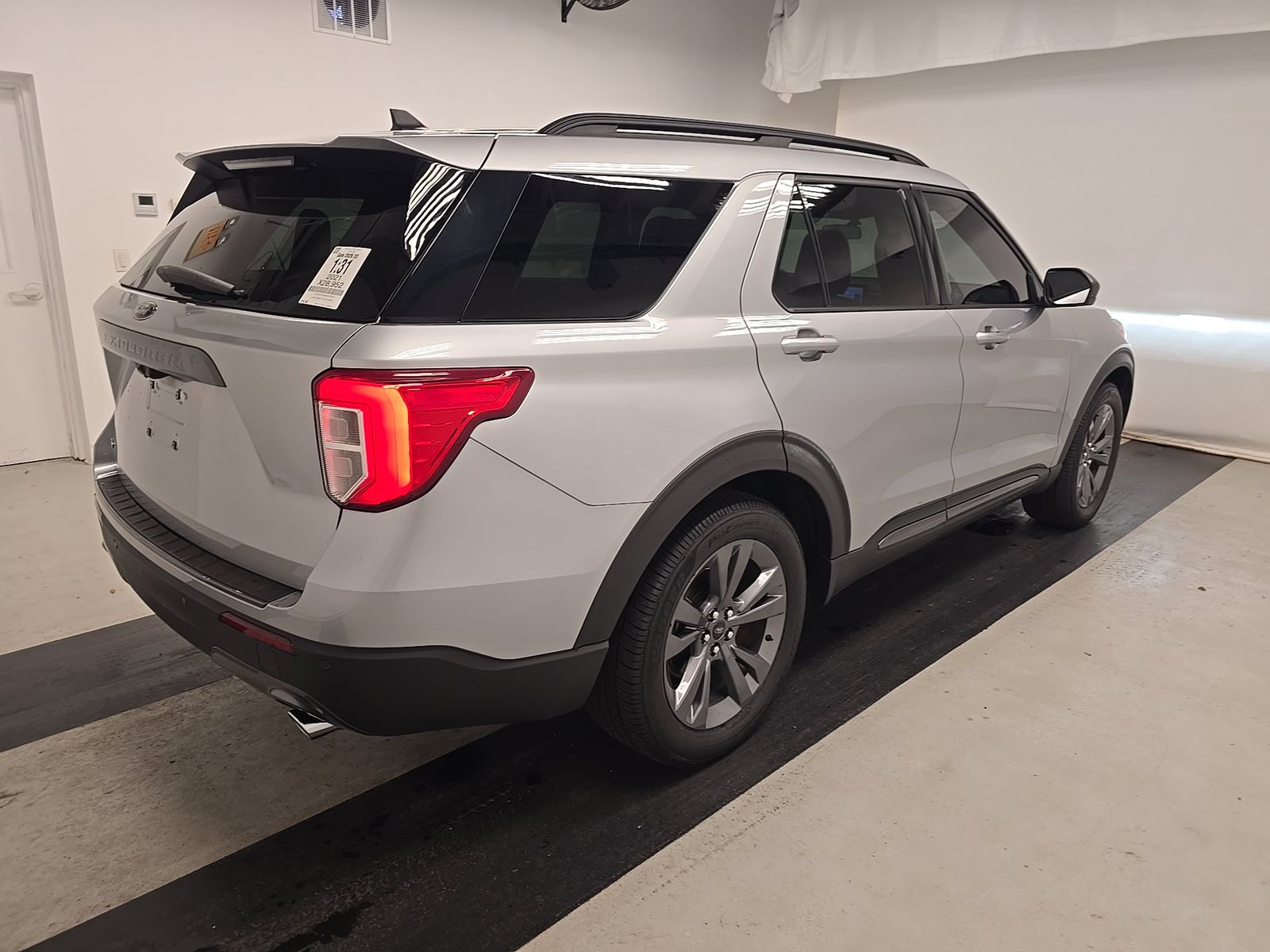 FORD EXPLORER - 5