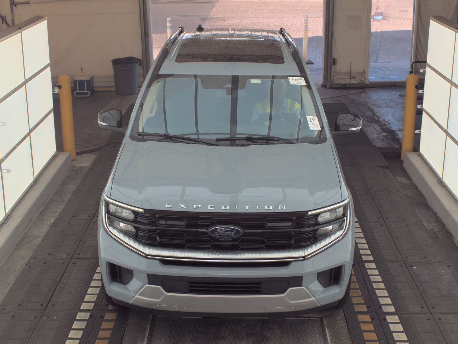 FORD EXPEDITION - 3