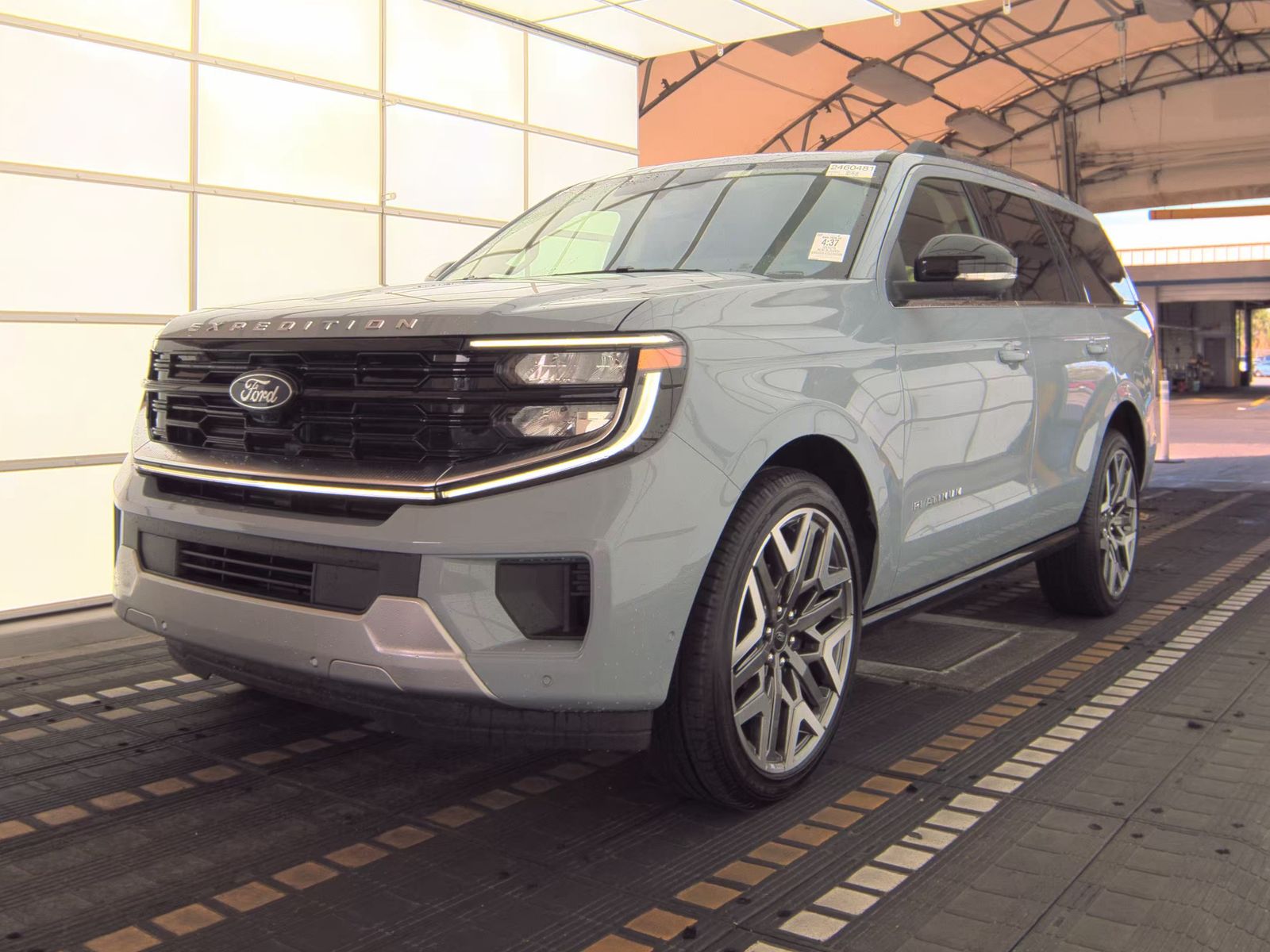 FORD EXPEDITION - 1