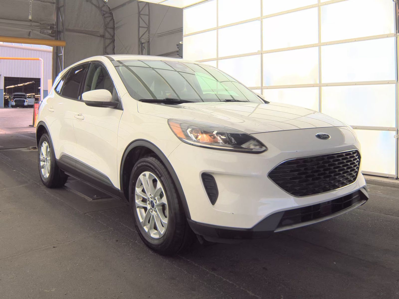 FORD ESCAPE - 4