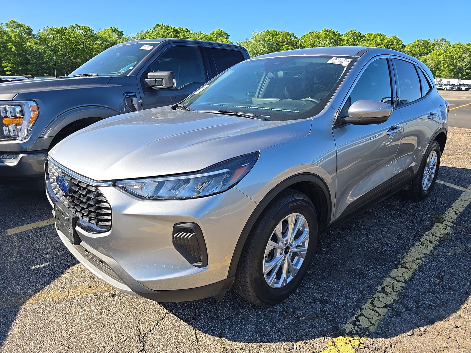 FORD ESCAPE - 1