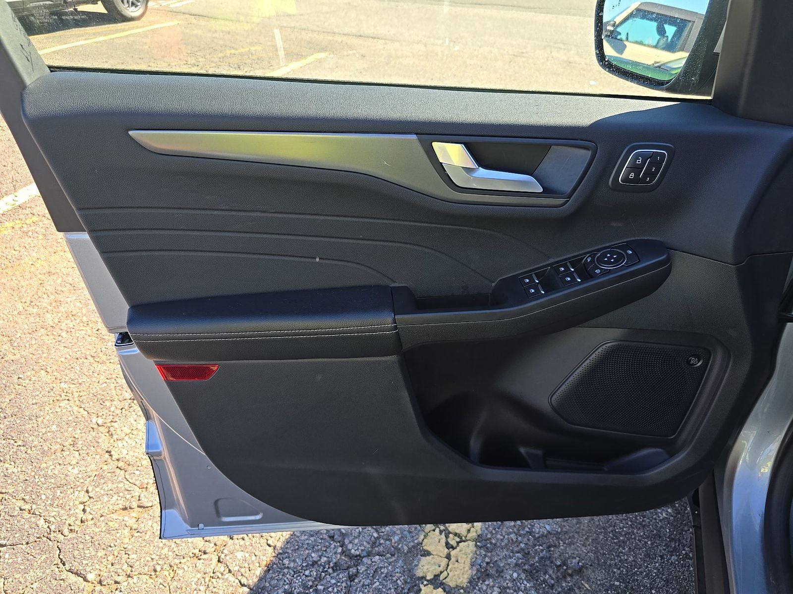 FORD ESCAPE - 10