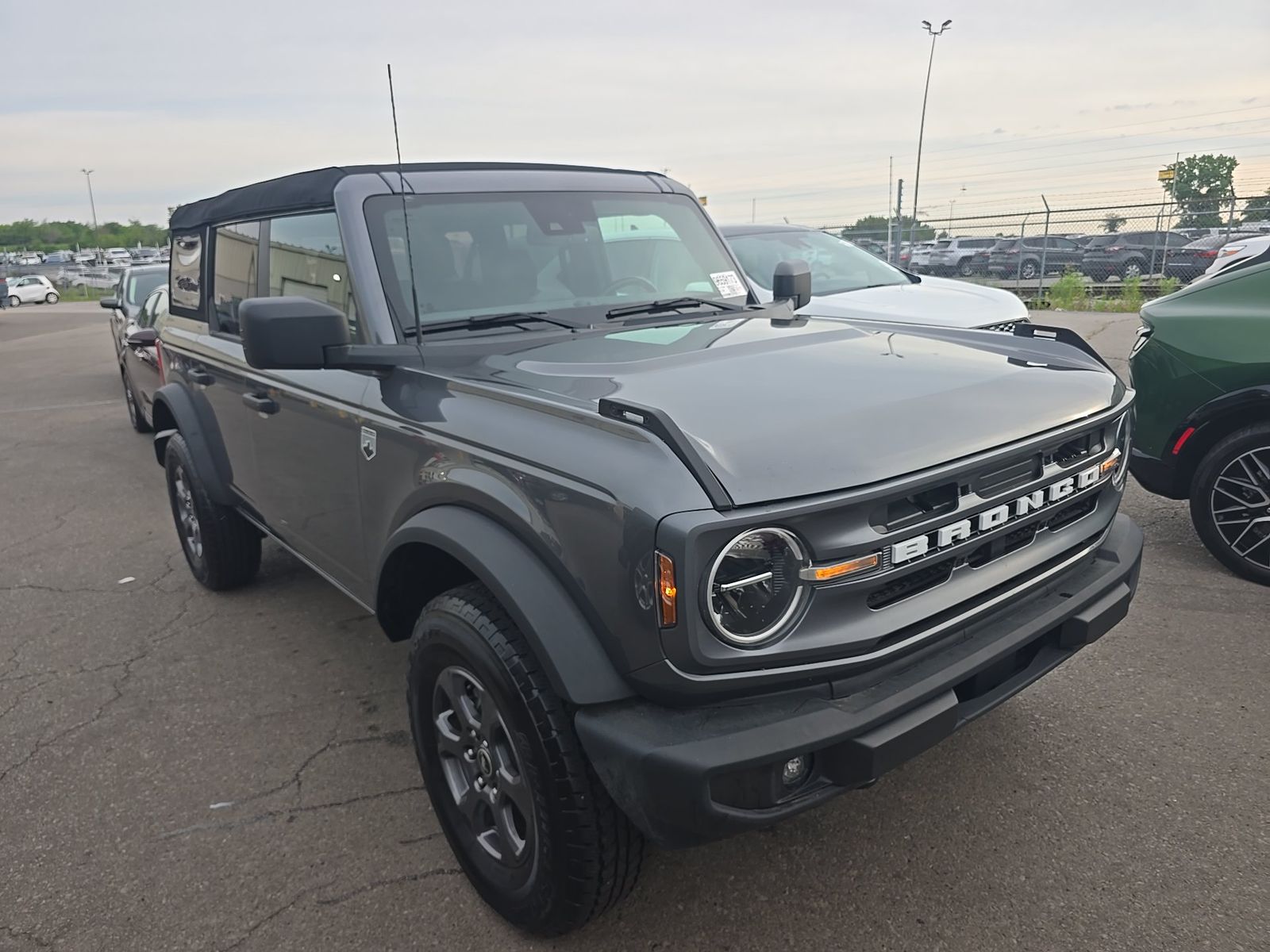 FORD BRONCO - 4