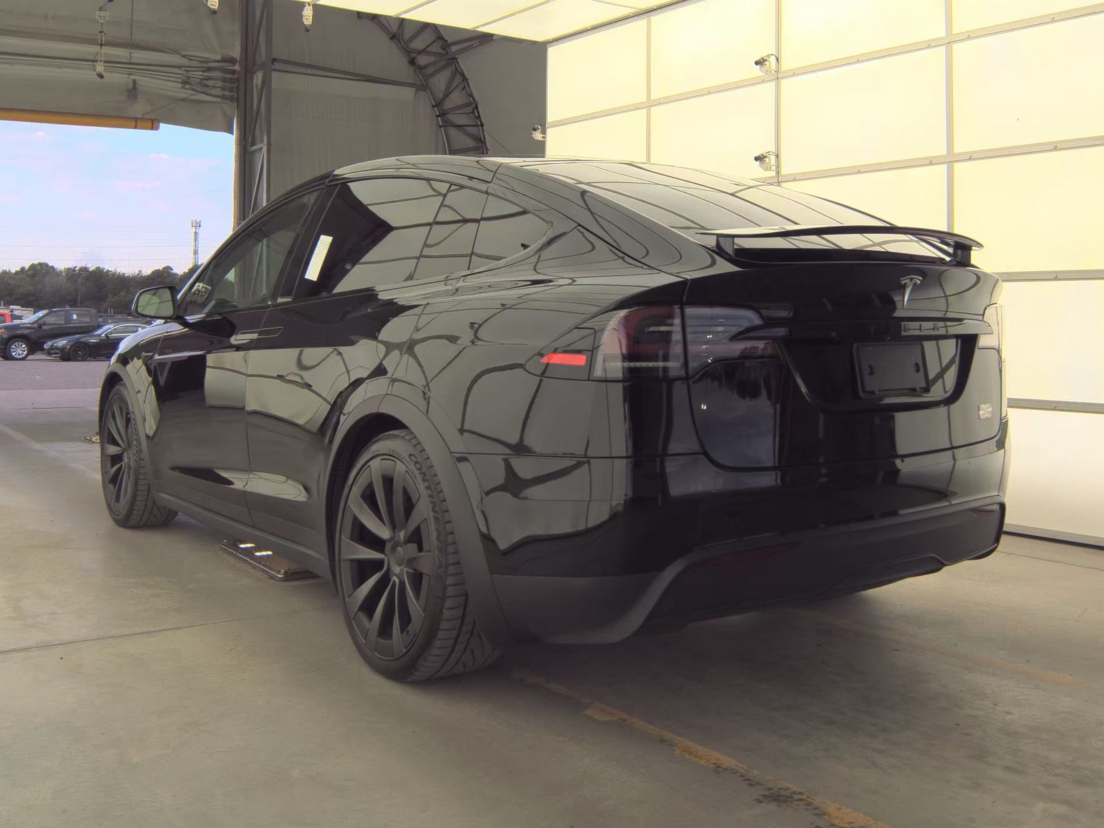 TESLA MODEL X - 9