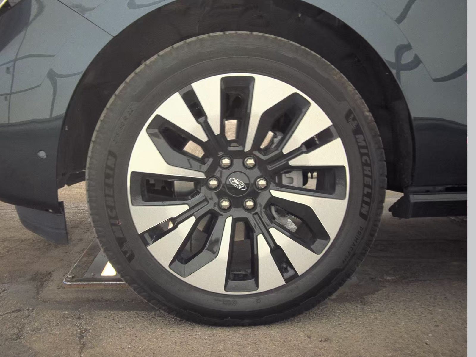 FORD EXPEDITION MAX - 10