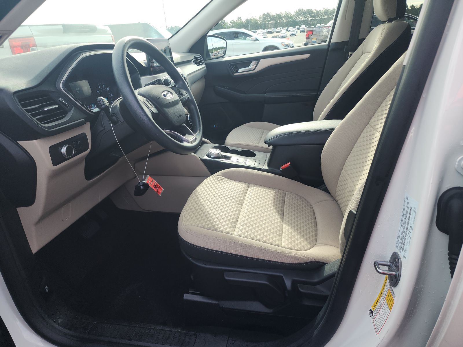 FORD ESCAPE - 8