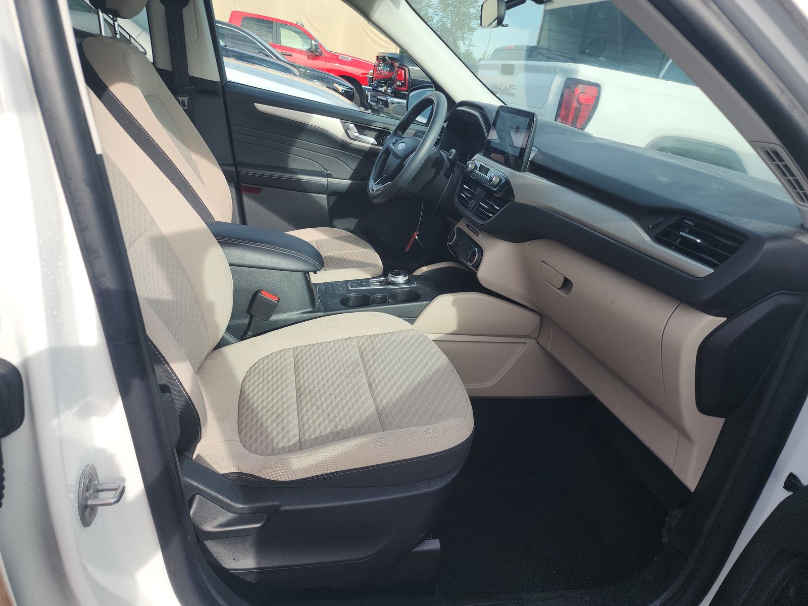 FORD ESCAPE - 9