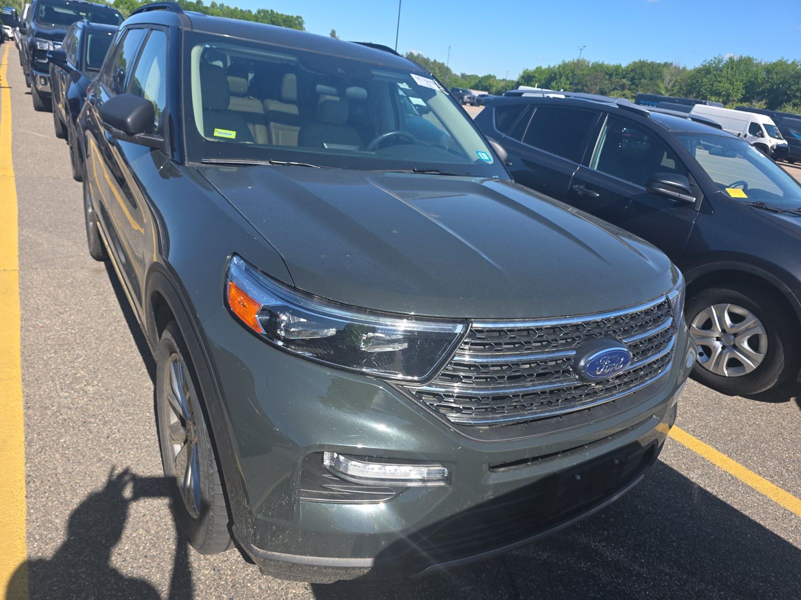 FORD EXPLORER - 3