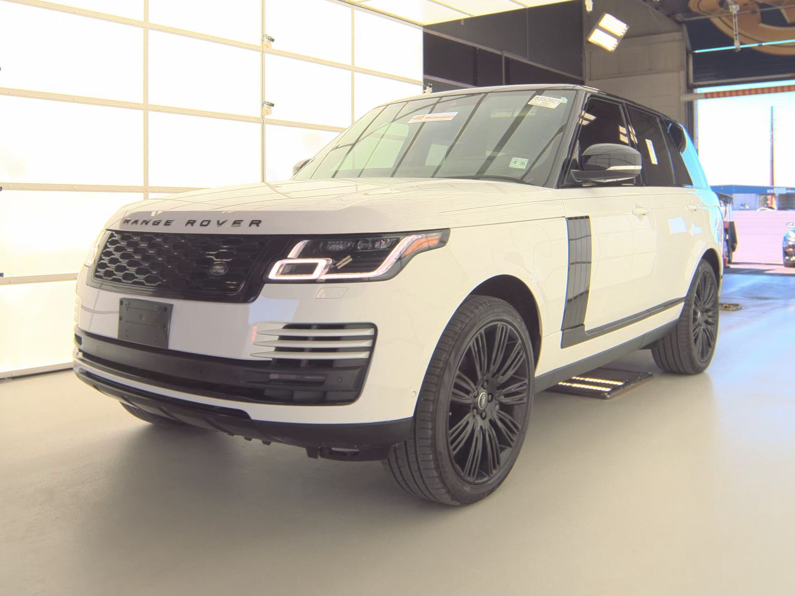 LAND ROVER RANGE ROVER - 1