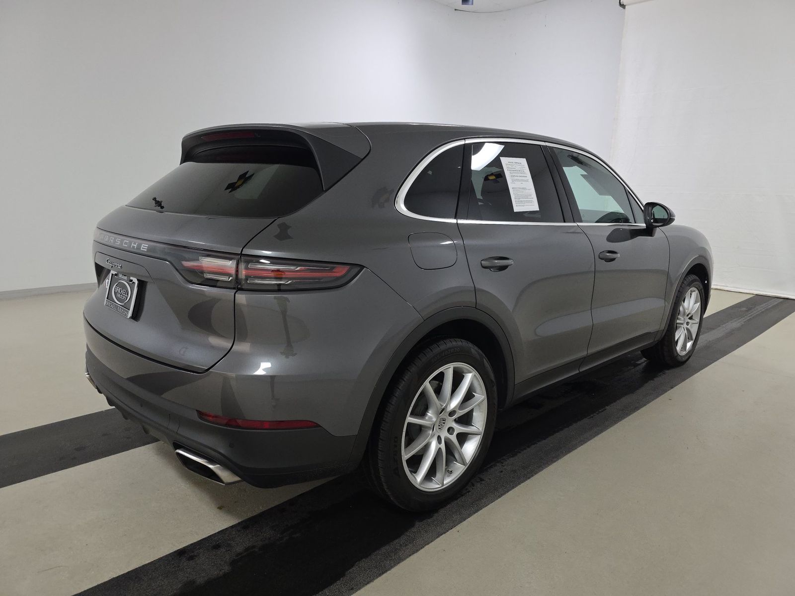 PORSCHE CAYENNE - 5