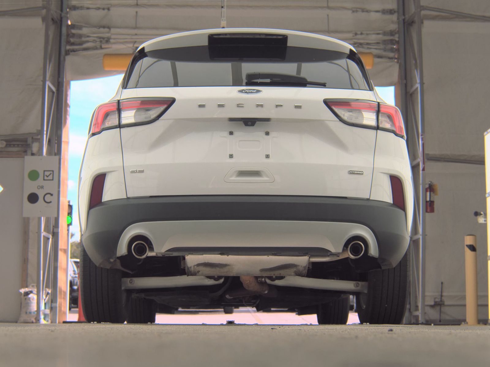 FORD ESCAPE - 8