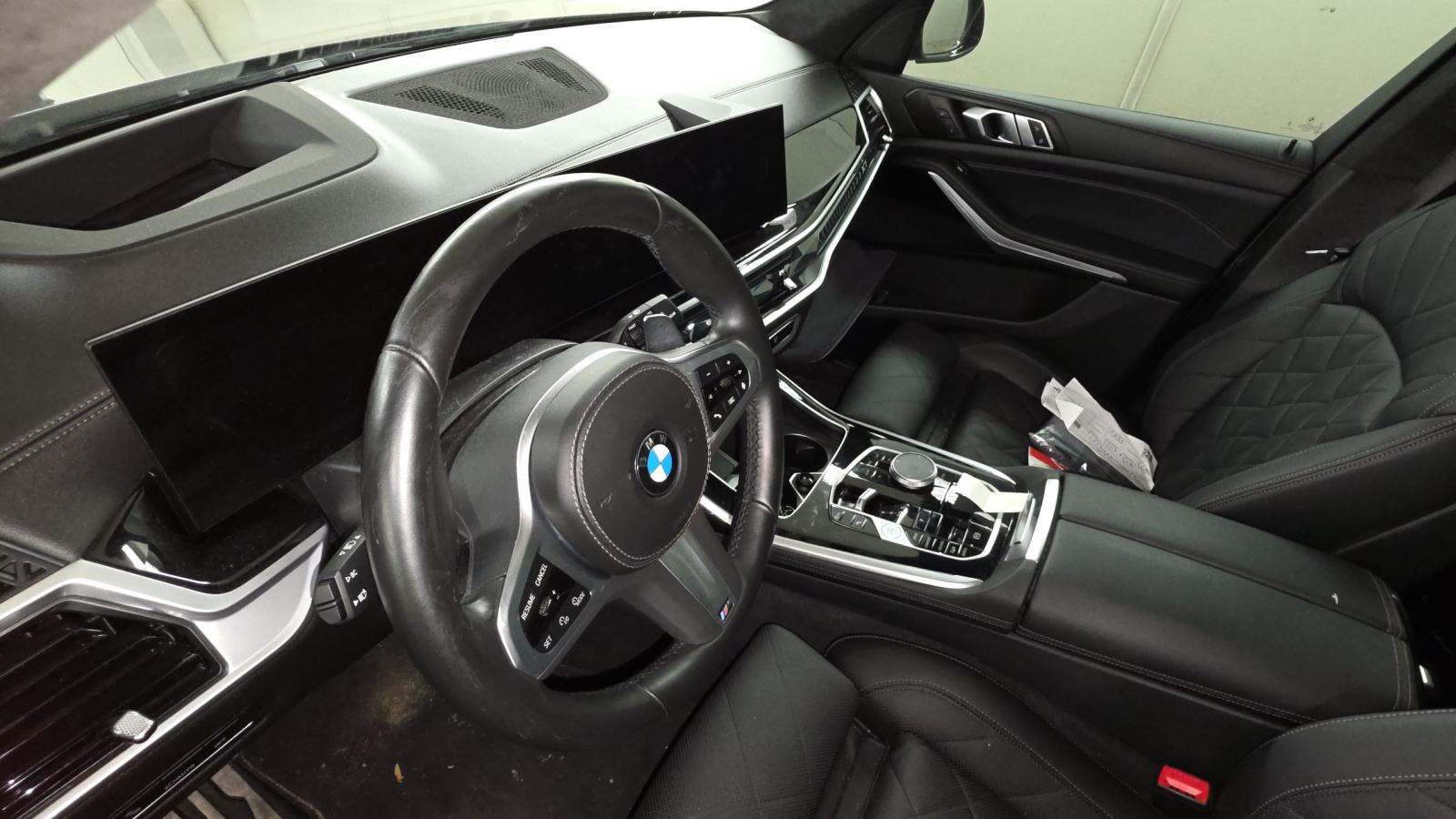 2024 BMW X7 xDrive40i AWD