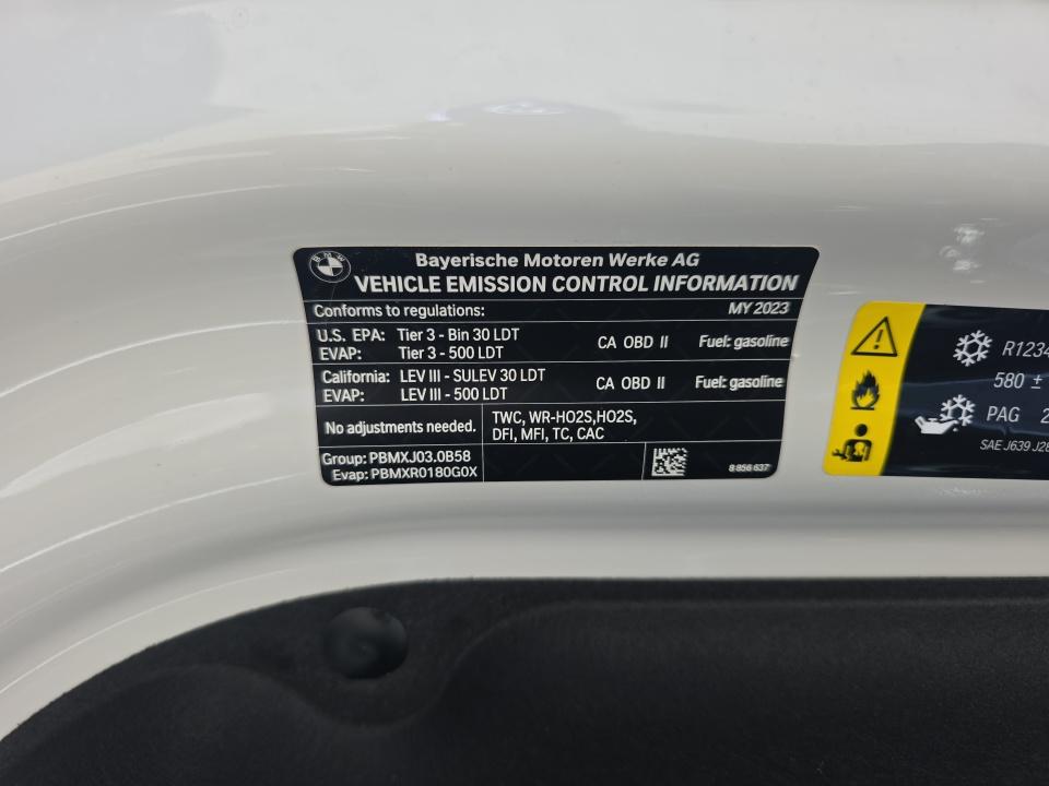 2023 BMW X7 xDrive40i AWD