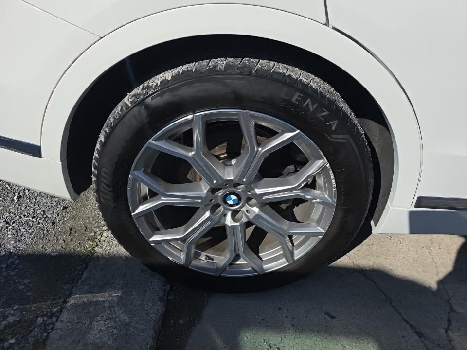 2023 BMW X7 xDrive40i AWD