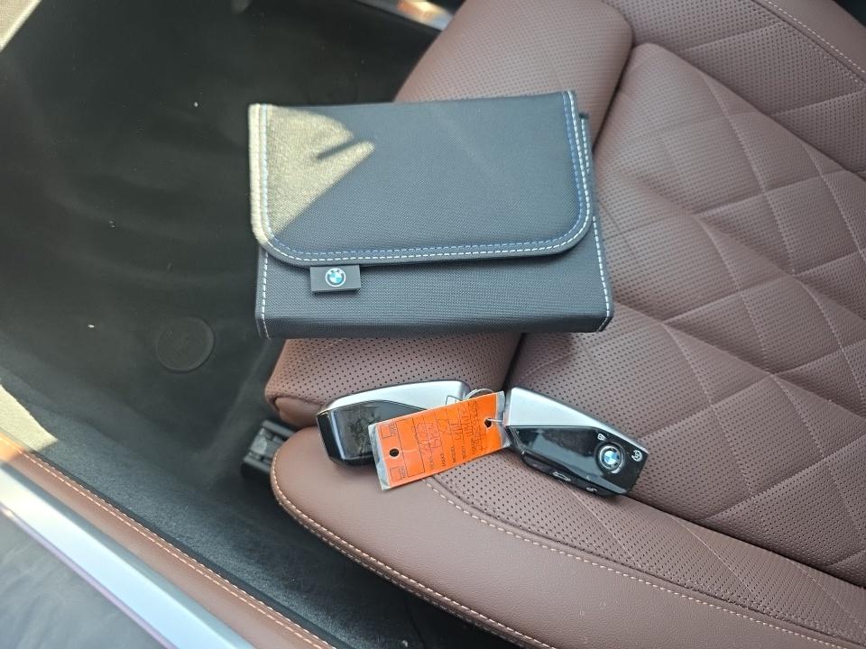 2023 BMW X7 xDrive40i AWD