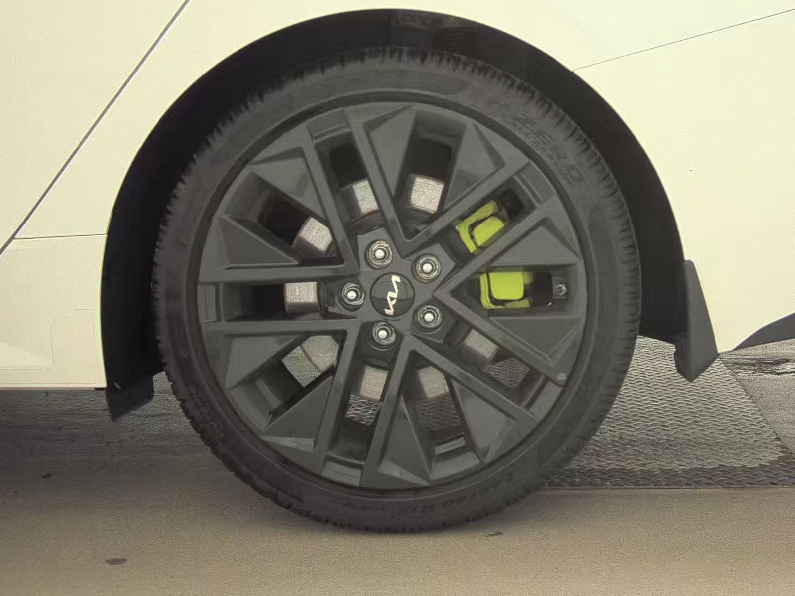 2026 Kia K5 GT FWD