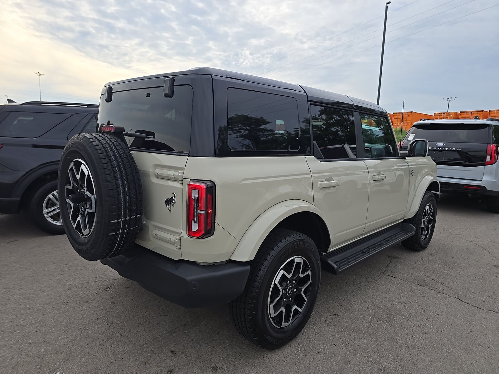 FORD BRONCO - 5