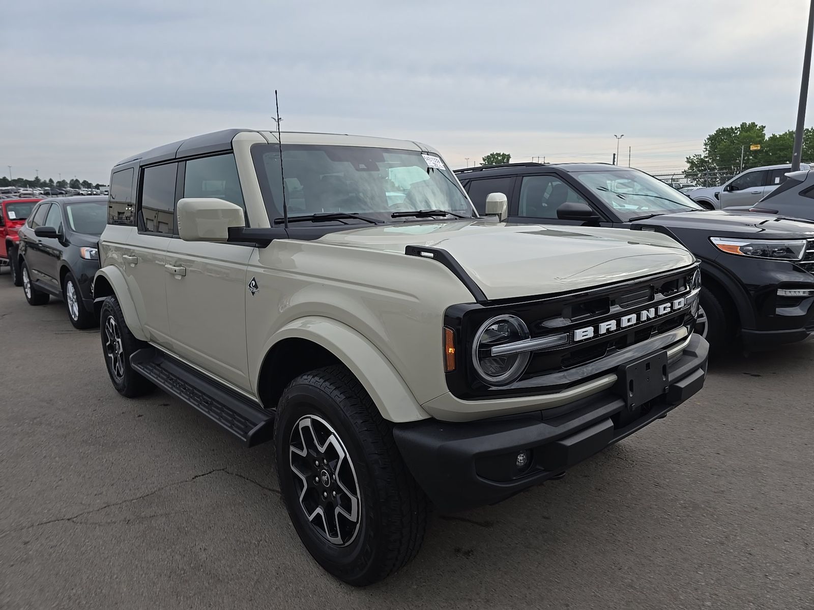 FORD BRONCO - 4
