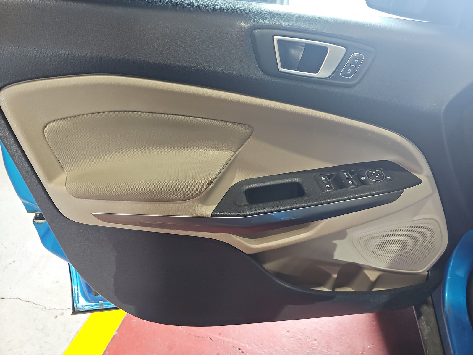 FORD ECOSPORT - 10