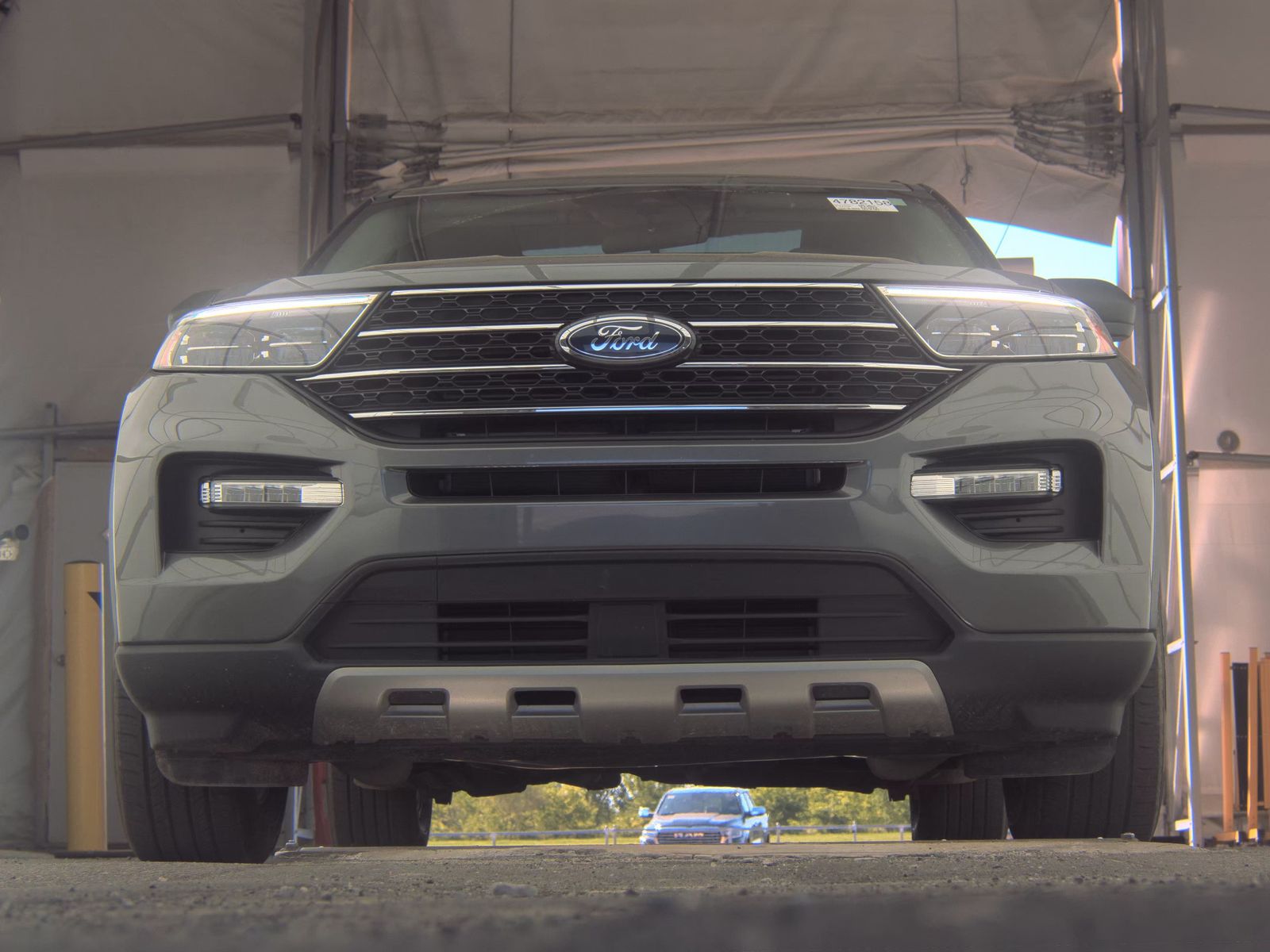 FORD EXPLORER - 4