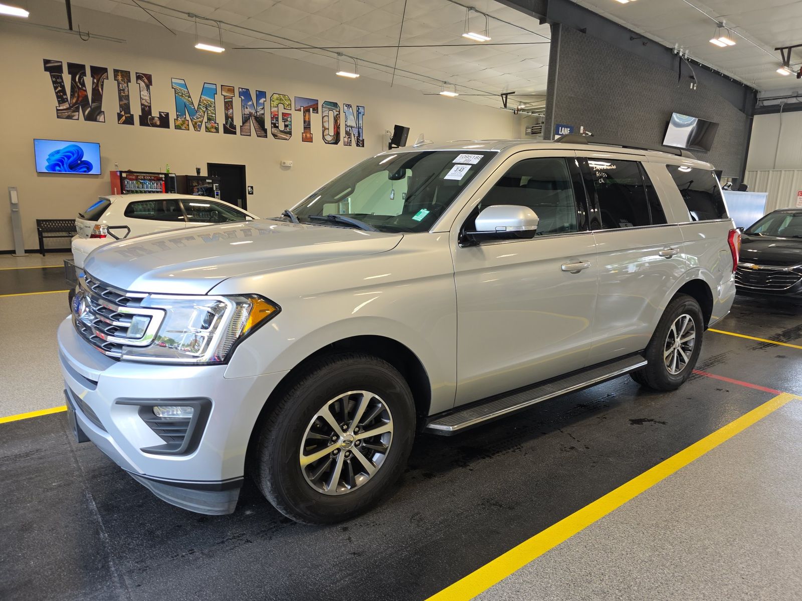 FORD EXPEDITION - 1