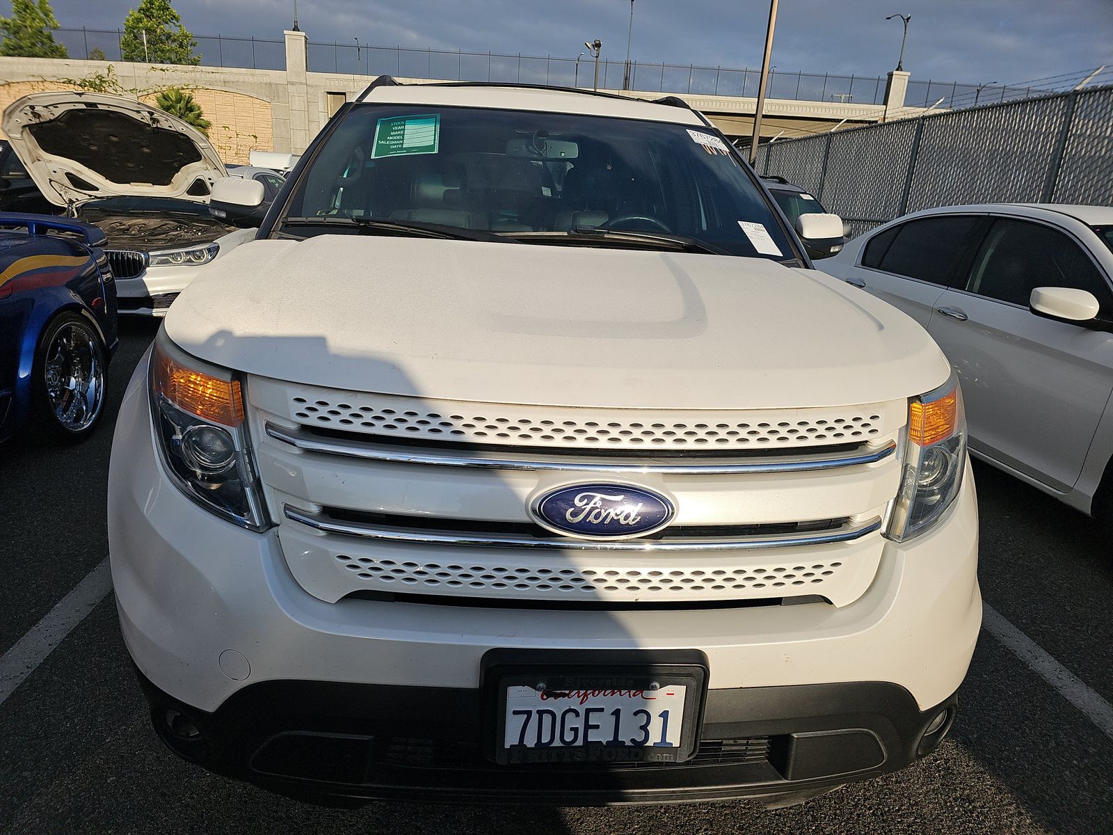 FORD EXPLORER - 3