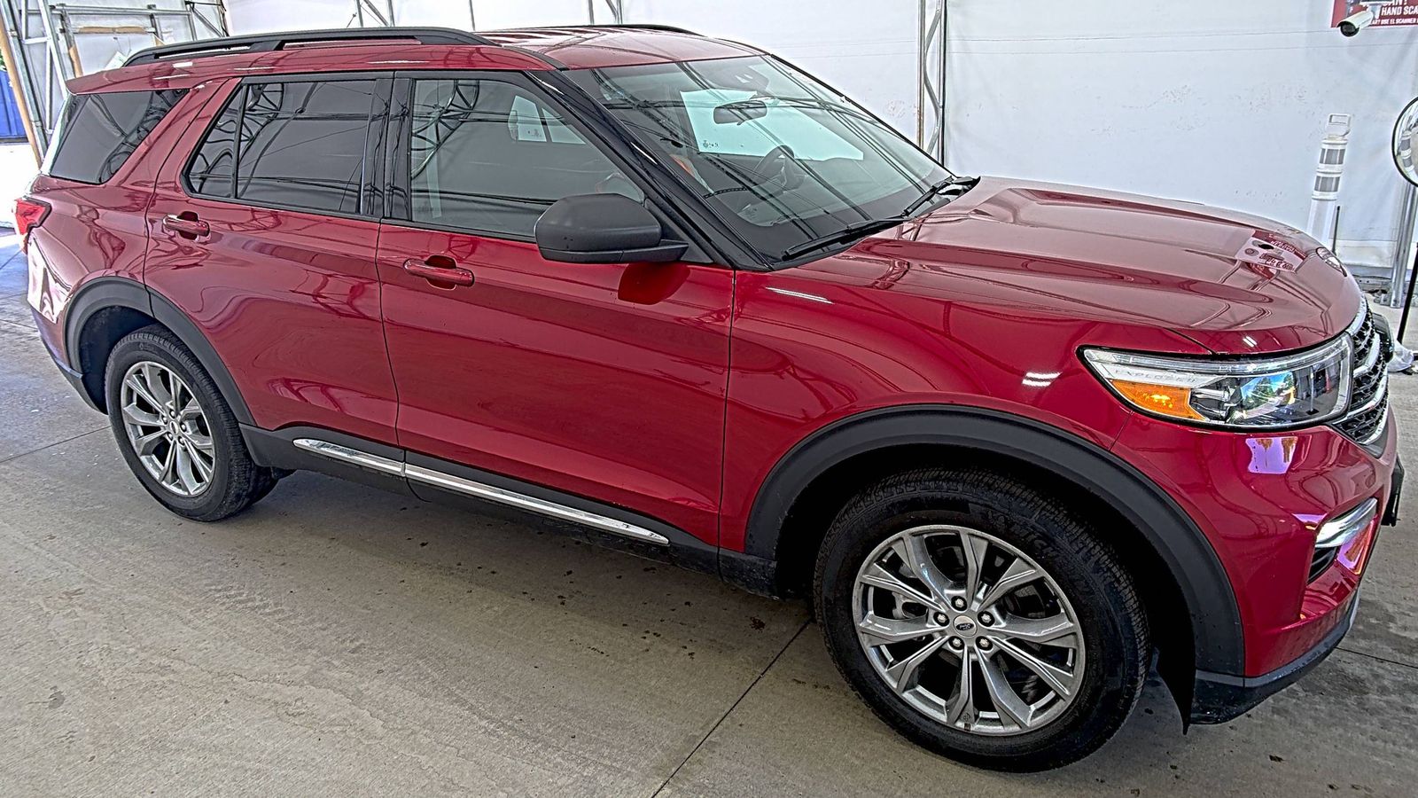 FORD EXPLORER - 4