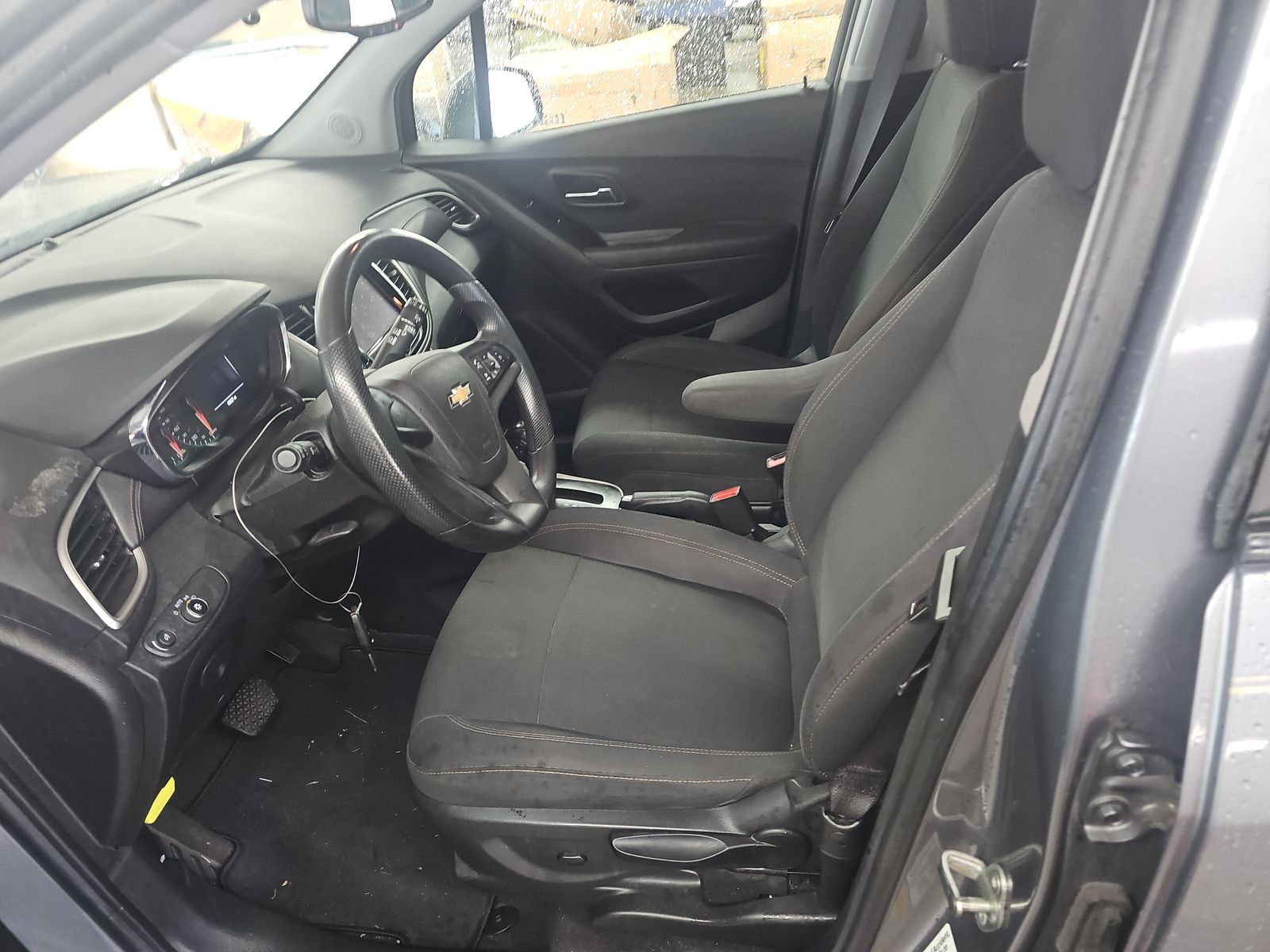 CHEVROLET TRAX - 8