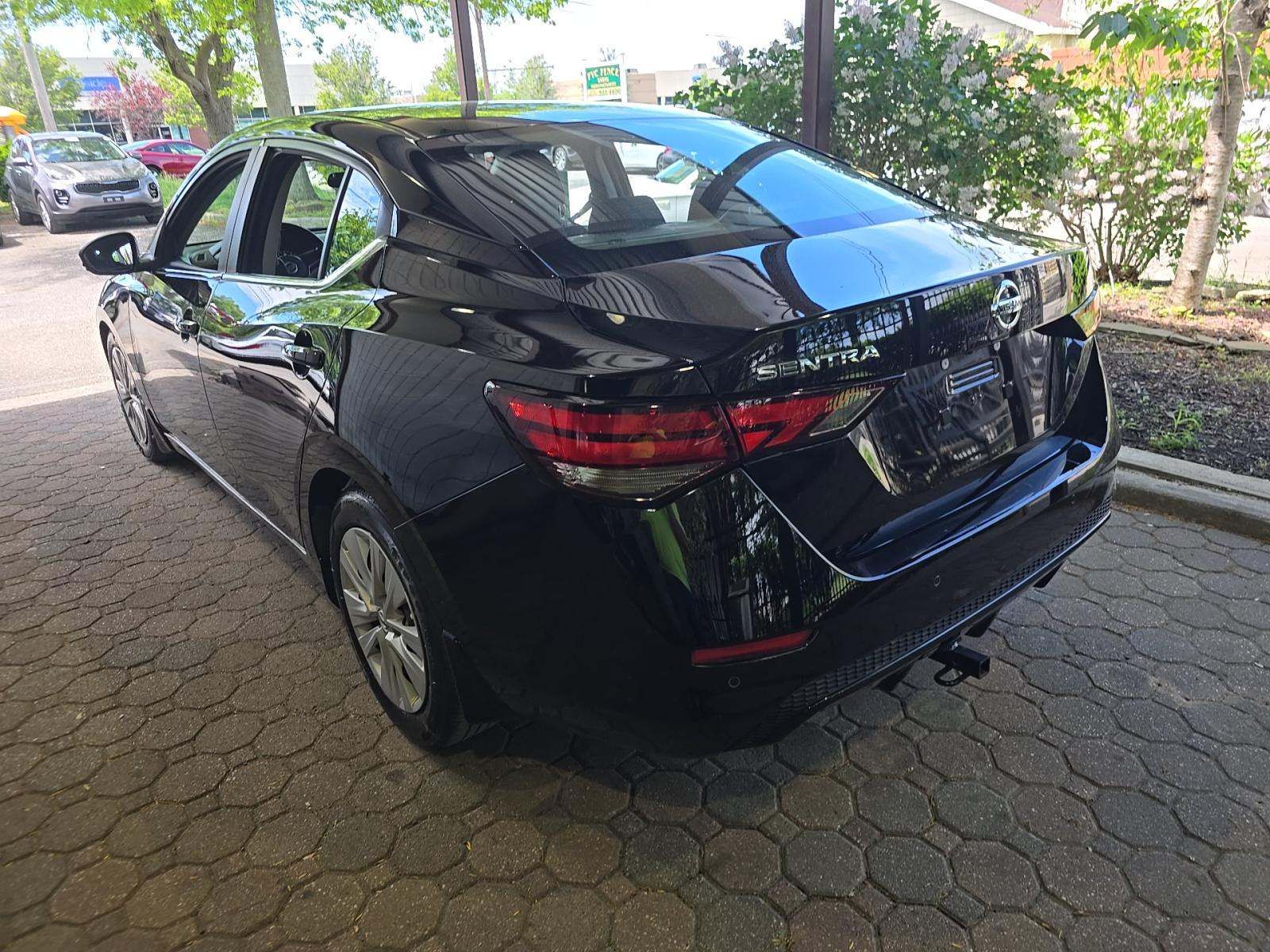 NISSAN SENTRA - 4