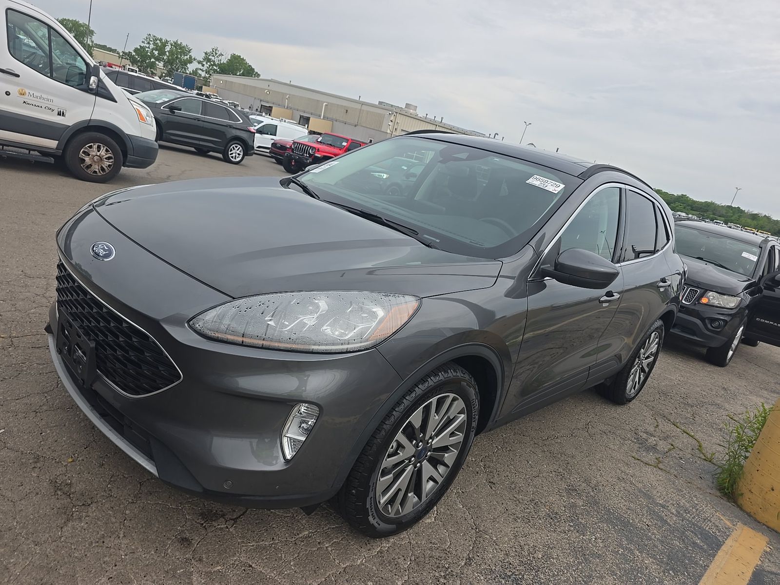 FORD ESCAPE - 1