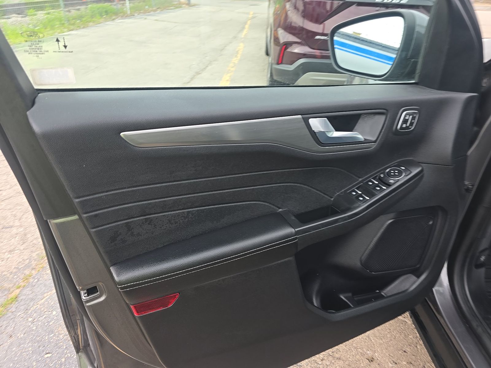 FORD ESCAPE - 10