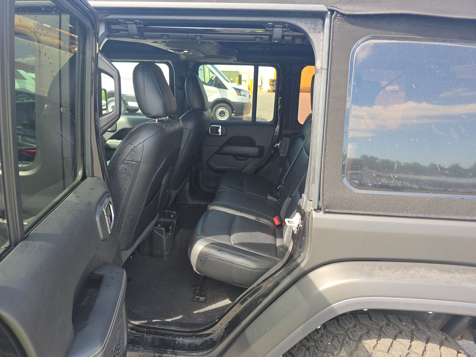 2022 Jeep Wrangler Unlimited Sahara AWD