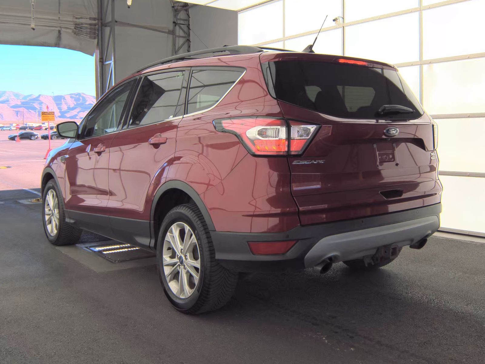 FORD ESCAPE - 9